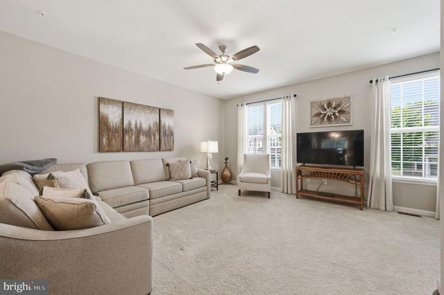 160 MULBERRY DR, Malvern, PA 19355