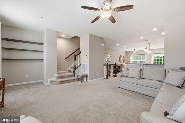 160 MULBERRY DR, Malvern, PA 19355