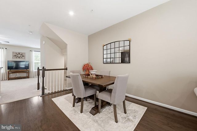160 MULBERRY DR, Malvern, PA 19355