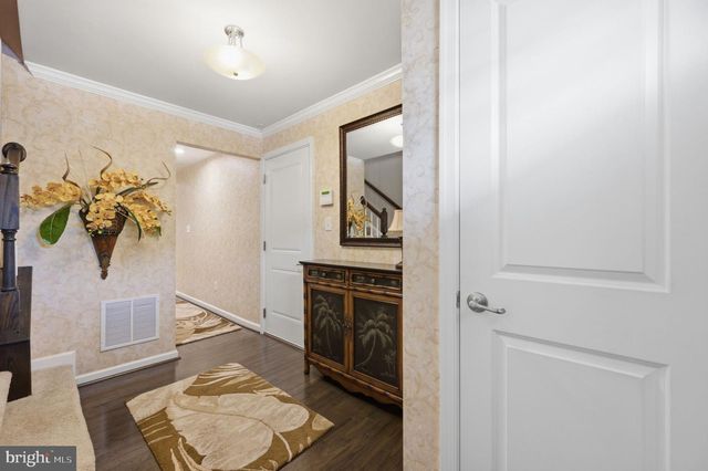 160 MULBERRY DR, Malvern, PA 19355