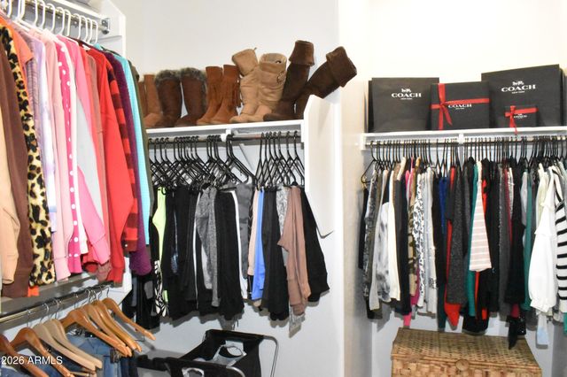 1821 E BERNIE Lane 107, Gilbert, AZ 85295