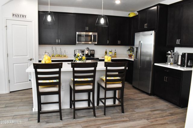 1821 E BERNIE Lane 107, Gilbert, AZ 85295