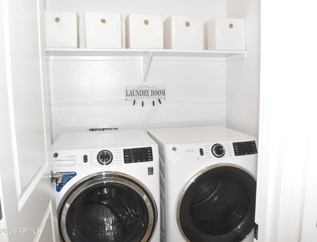 1821 E BERNIE Lane 107, Gilbert, AZ 85295