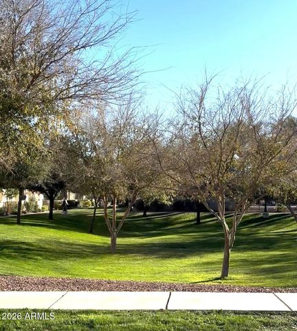 1821 E BERNIE Lane 107, Gilbert, AZ 85295