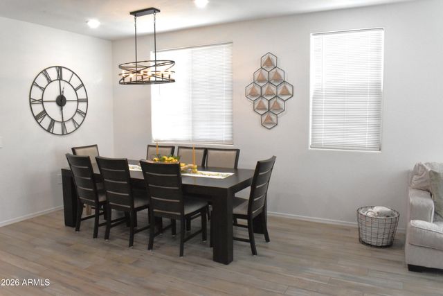 1821 E BERNIE Lane 107, Gilbert, AZ 85295