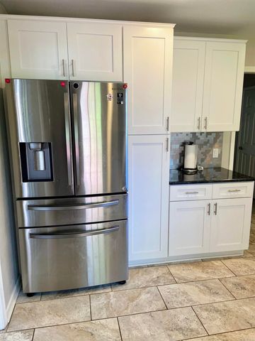 32 Woodland Court, Jacksonville, AR 72076