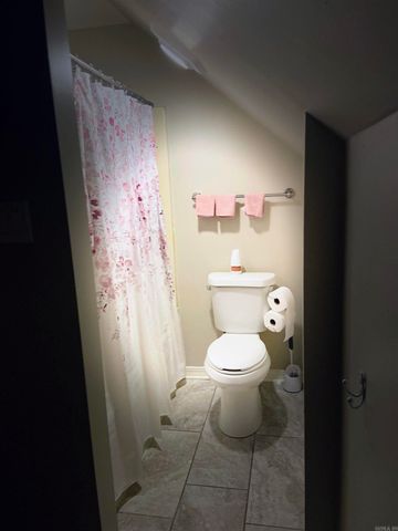 32 Woodland Court, Jacksonville, AR 72076