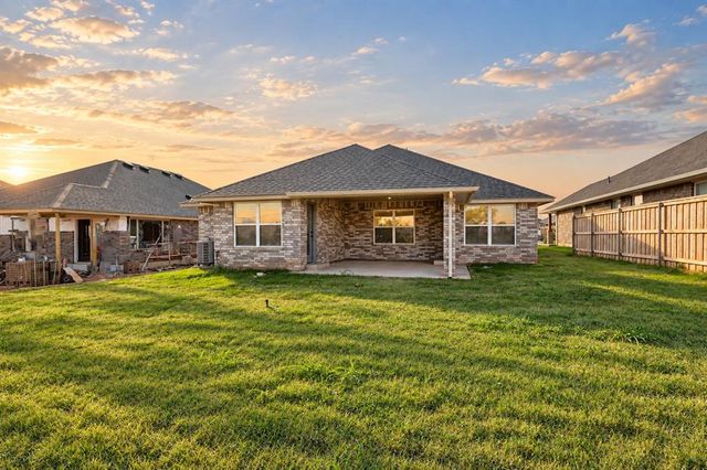11917 NW 120th Street, Yukon, OK 73099