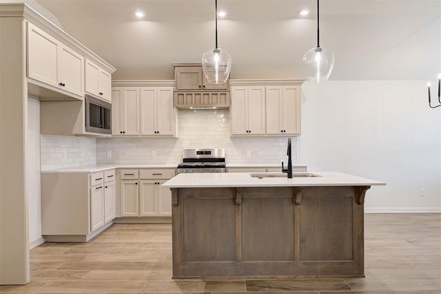 11917 NW 120th Street, Yukon, OK 73099