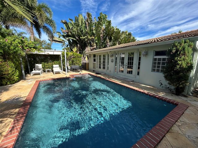 609 NE 9th Ave, Fort Lauderdale, FL 33304