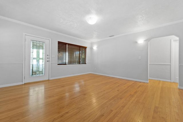 609 NE 9th Ave, Fort Lauderdale, FL 33304