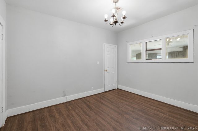 1613 E 9th Street, Okmulgee, OK 74447