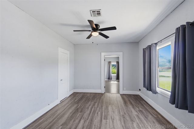 1613 E 9th Street, Okmulgee, OK 74447