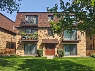 9709 Bianco Terrace E, Des Plaines, IL 60016