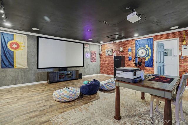 1712 Valley Road, Sapulpa, OK 74066