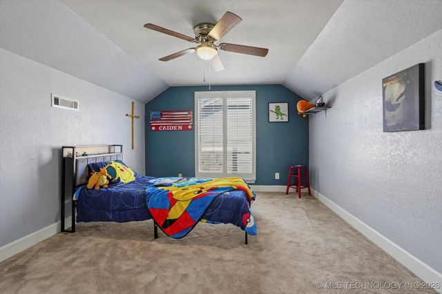 1712 Valley Road, Sapulpa, OK 74066