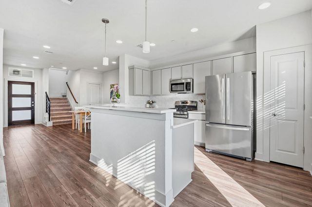 2260 Local Rebel LOOP, Leander, TX 78641