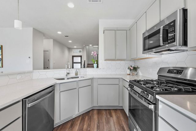 2260 Local Rebel LOOP, Leander, TX 78641