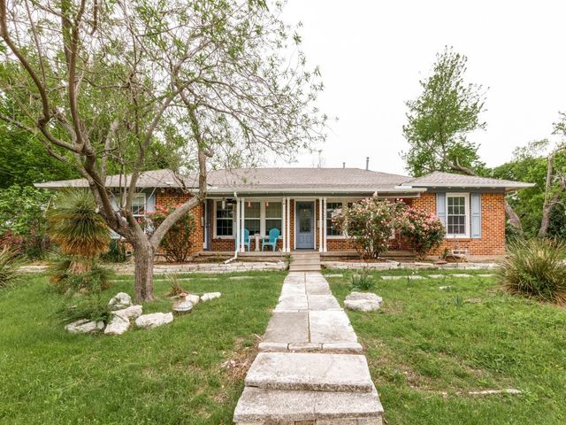 9520 Ash Creek Drive, Dallas, TX 75228
