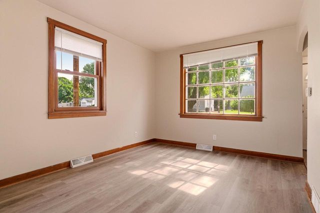 2737 Hamilton STREET, La Crosse, WI 54603