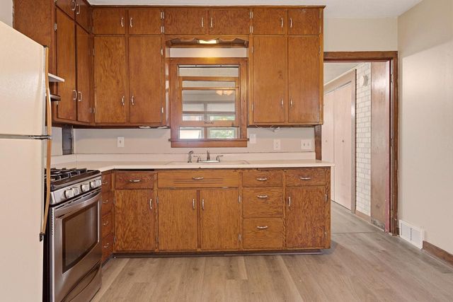 2737 Hamilton STREET, La Crosse, WI 54603