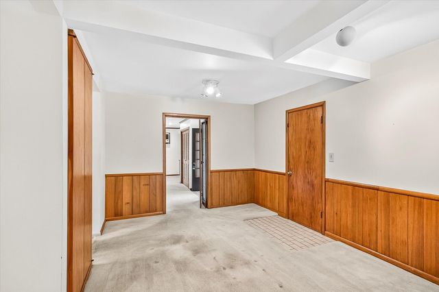 2533 S Sheridan Avenue, Springfield, MO 65804