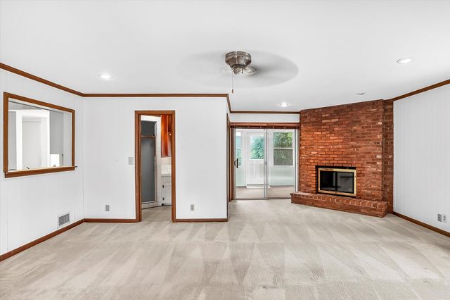 2533 S Sheridan Avenue, Springfield, MO 65804