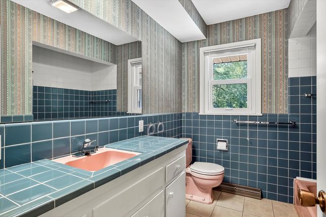 2533 S Sheridan Avenue, Springfield, MO 65804