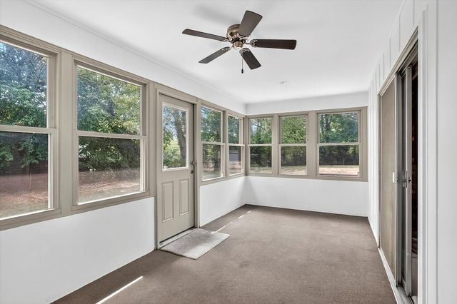 2533 S Sheridan Avenue, Springfield, MO 65804