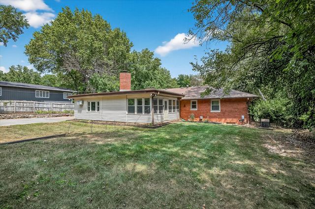 2533 S Sheridan Avenue, Springfield, MO 65804
