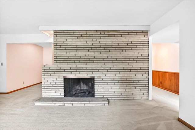 2533 S Sheridan Avenue, Springfield, MO 65804