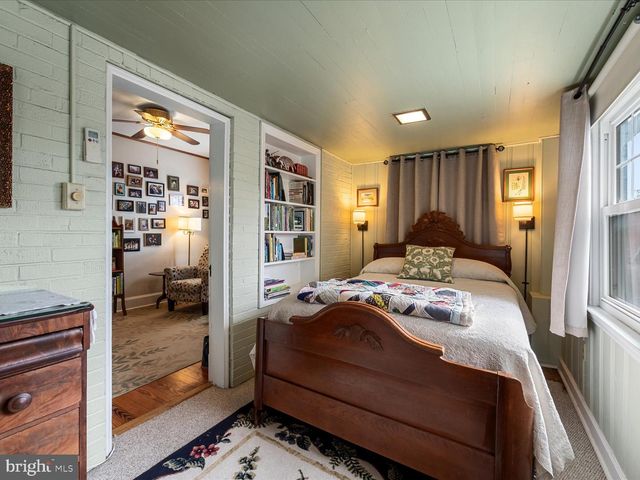 17 E LEICESTER ST, Winchester, VA 22601