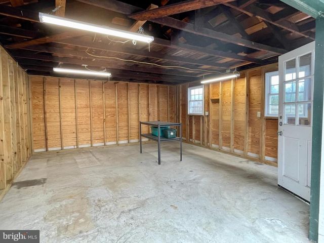 17 E LEICESTER ST, Winchester, VA 22601