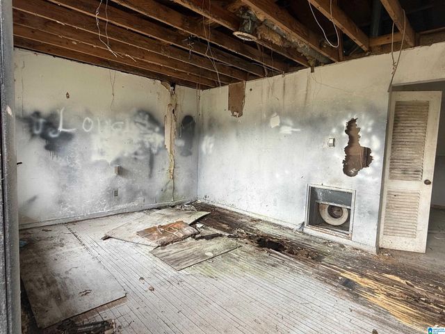 2033 WINCHESTER ROAD, Anniston, AL 36201