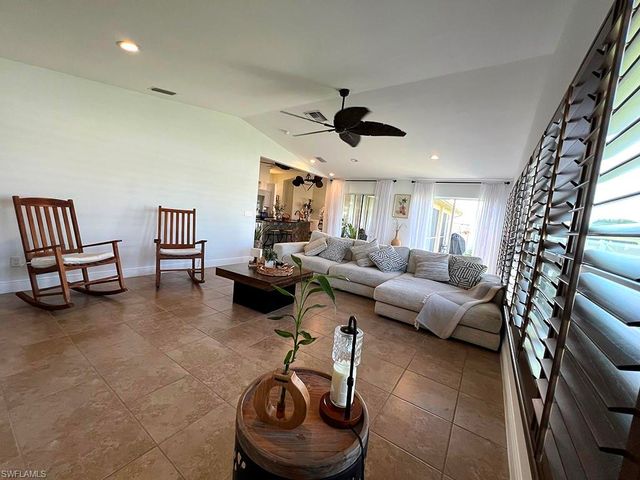 940 SE 20th CT, Cape Coral, FL 33990