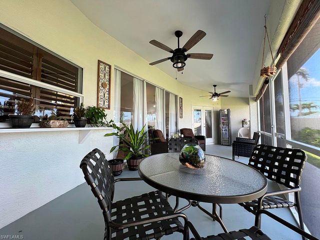 940 SE 20th CT, Cape Coral, FL 33990