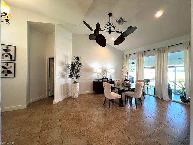 940 SE 20th CT, Cape Coral, FL 33990