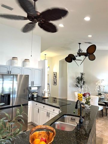 940 SE 20th CT, Cape Coral, FL 33990