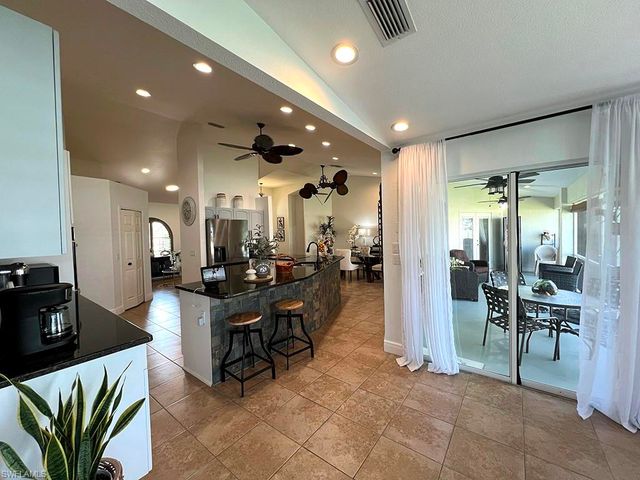 940 SE 20th CT, Cape Coral, FL 33990