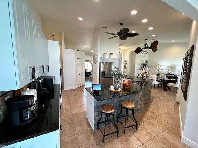 940 SE 20th CT, Cape Coral, FL 33990