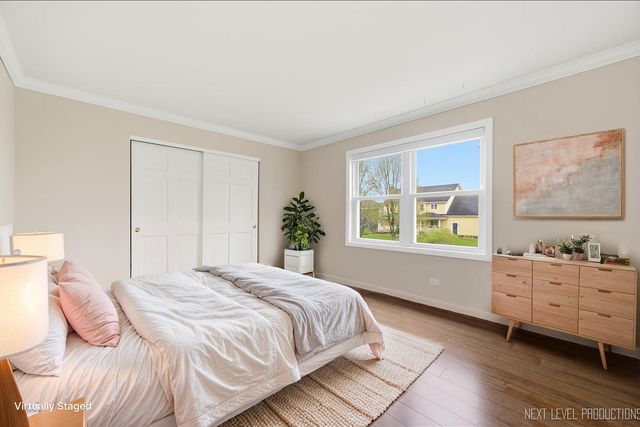 135 Westhaven Circle, Geneva, IL 60134