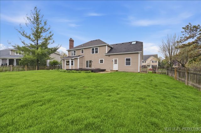 135 Westhaven Circle, Geneva, IL 60134