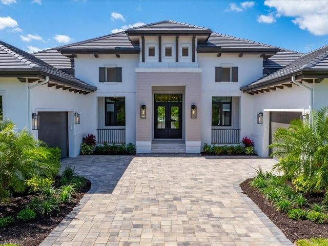 6462 Daniels RD, Naples, FL 34109