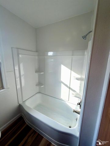 3778 N. Custer Road, Frenchtown Twp, MI 48162