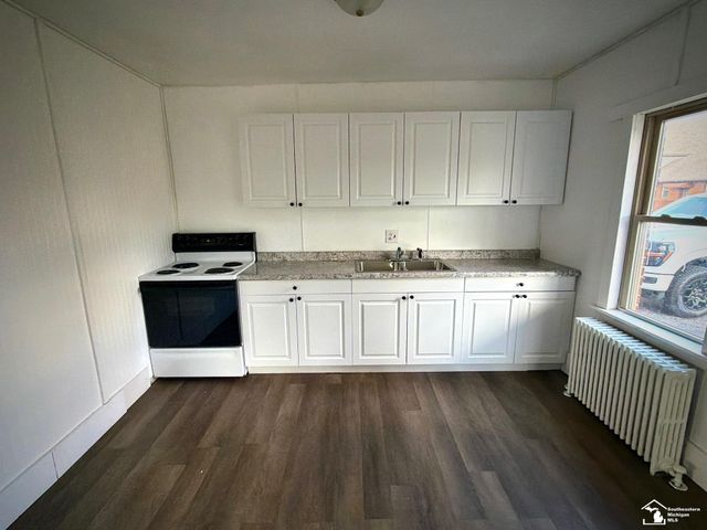 3778 N. Custer Road, Frenchtown Twp, MI 48162