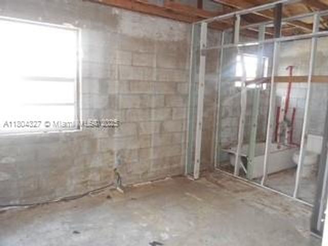 28520 SW 142nd Ave, Homestead, FL 33033