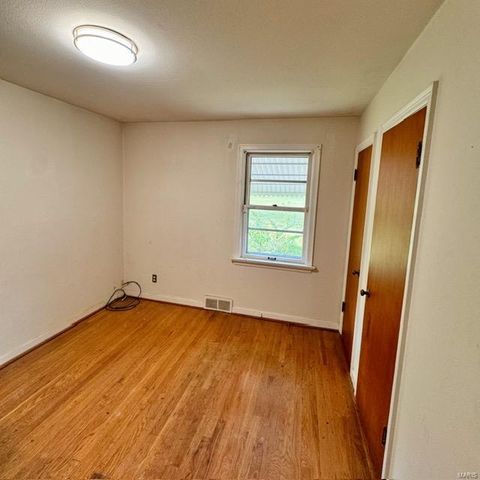 9271 Dell Court, Bellefontaine Nghbrs, MO 63137