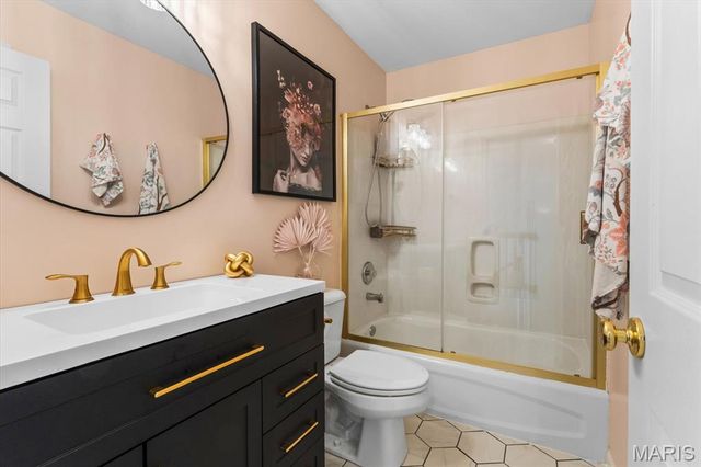 2405 Bobby Jones Court, Belleville, IL 62220
