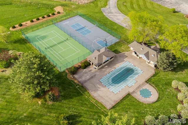 2405 Bobby Jones Court, Belleville, IL 62220