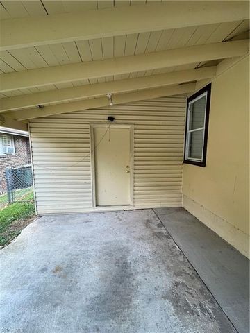 3 Second Avenue, Thomasville, NC 27360